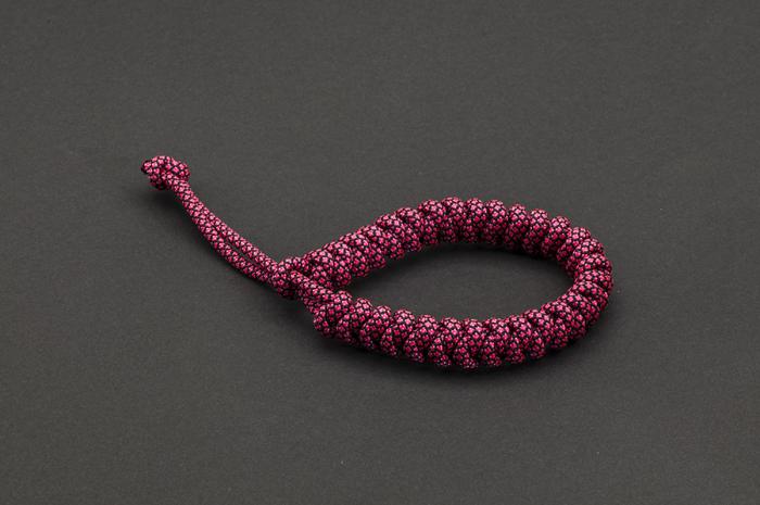 Paracord 550, Sofit Pink Black Diamond (meter)