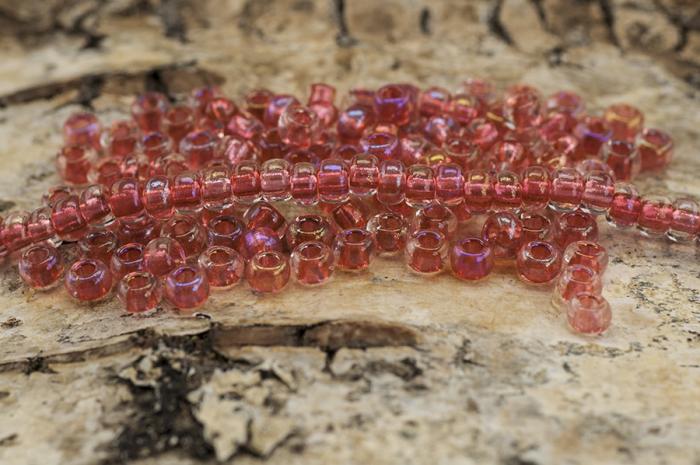 Seed Beads transparent rainbow 2,6 mm, Rosa (20g)