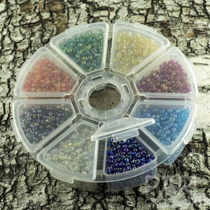 Box med seed bead transparent rainbow 3 mm, Frgmix (160gr)