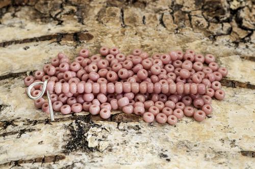 Seed bead opak 2,6 mm, Gammelrosa (20gr)