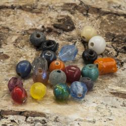 Glaspärlor ca 4 mm, Färgmix (200g)