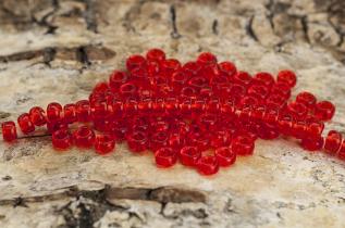 Seed Beads transparent 2,6 mm, Ljusröd (20g)