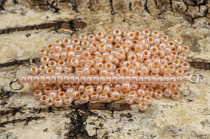 Seed Beads opak lustered 2,6 mm, Laxrosa (20g)