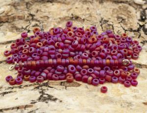 Seed Beads matt rainbow 2,6 mm, Röd (20g)