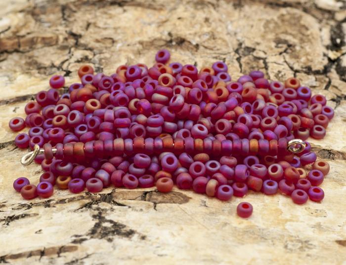 Seed Beads matt rainbow 2,6 mm, Rd (20g)