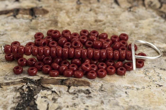 Seed bead opak 2,6 mm, Rostbrun (20gr)