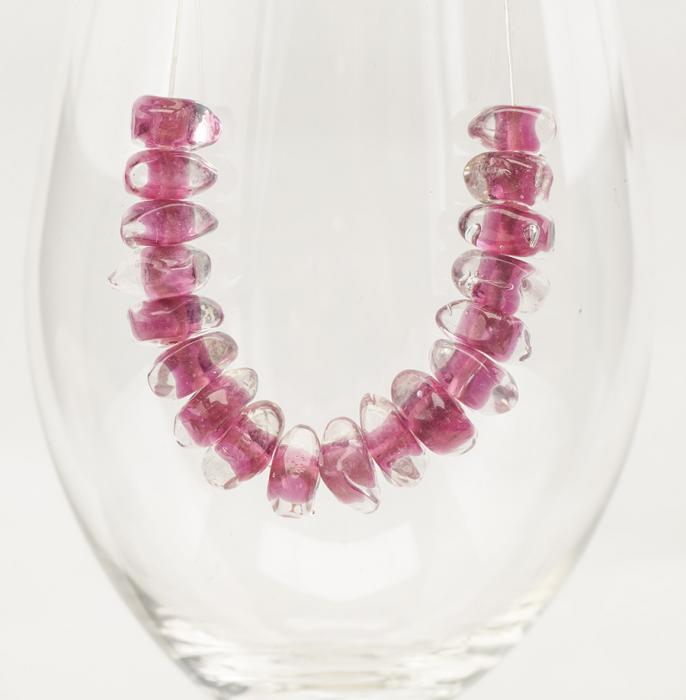 Glasprla Triangel 12 mm, Klar/Cerise (5st)