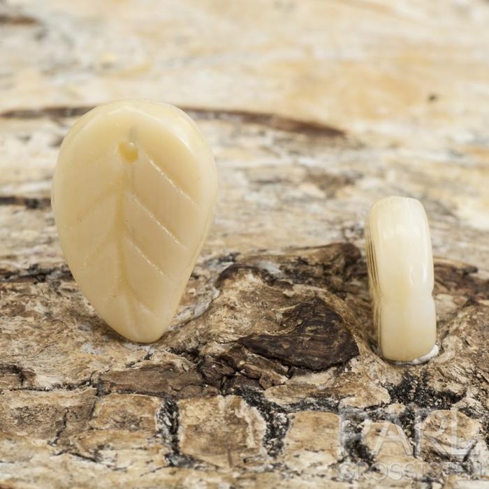 Glaslöv 9x14x4 mm, Cream (10st)