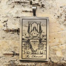 Hänge Tarot "The Chariot" i Rostfritt stål 24x46 mm (st)