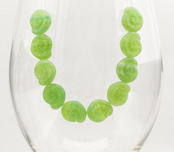 Glaspärla Snäcka 12x12 mm, Grön (5st)