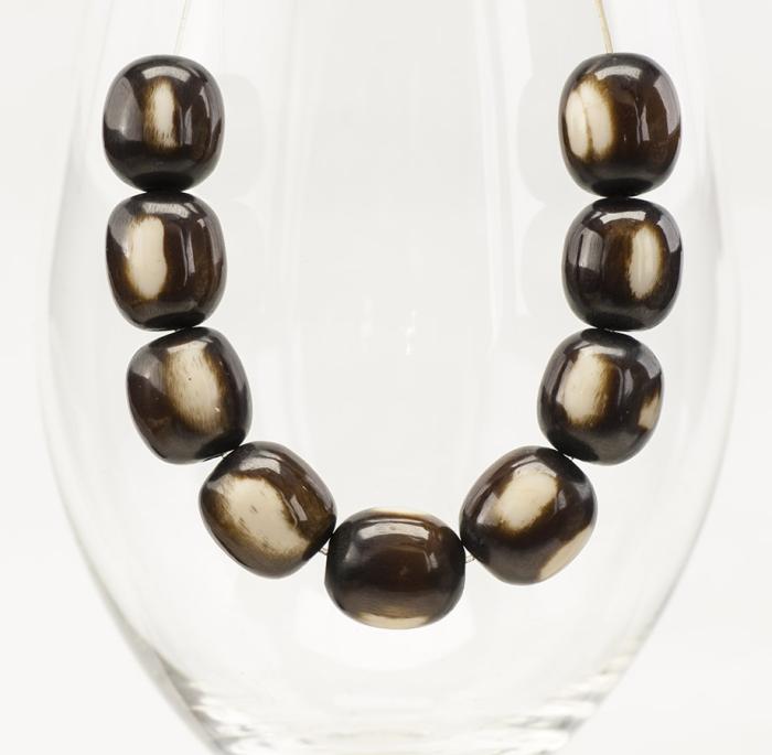 Träpärla 13x15 mm, Svart/Vit (5st)