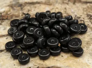 Platt glaspärla 6 mm, Svart (50st)