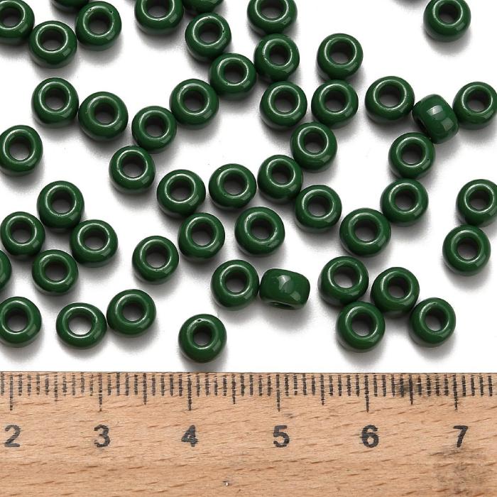 TOHO-pärlor runda 3/0, Opaque Pine Green (40st)