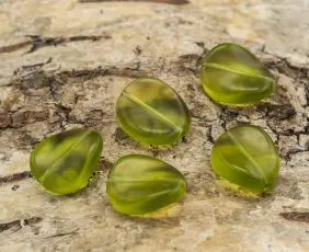 Glaspärla Vriden 11x13,5 mm, Grön (5st)