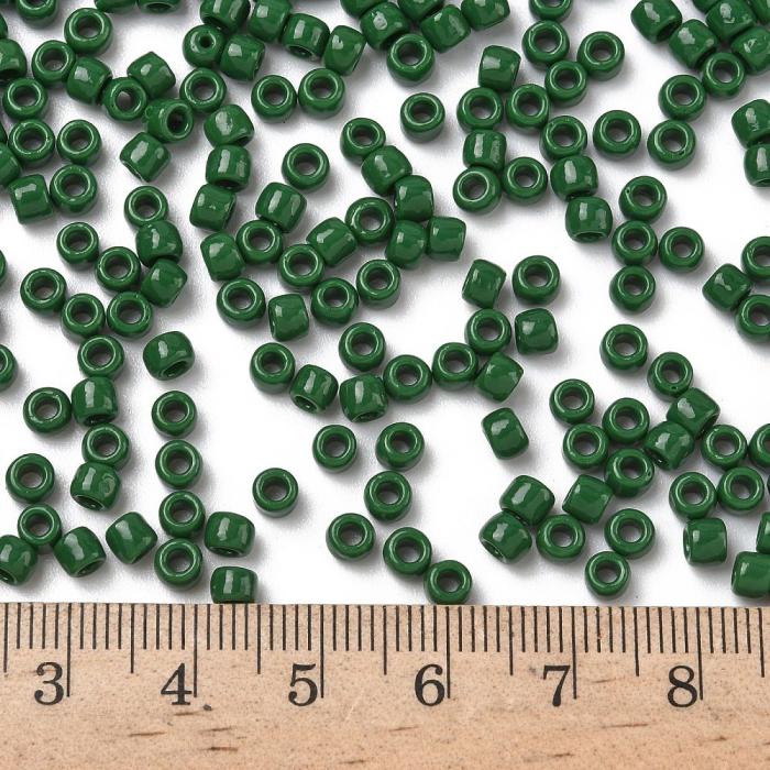 TOHO-pärlor runda 6/0, Opaque Pine Green (50st)