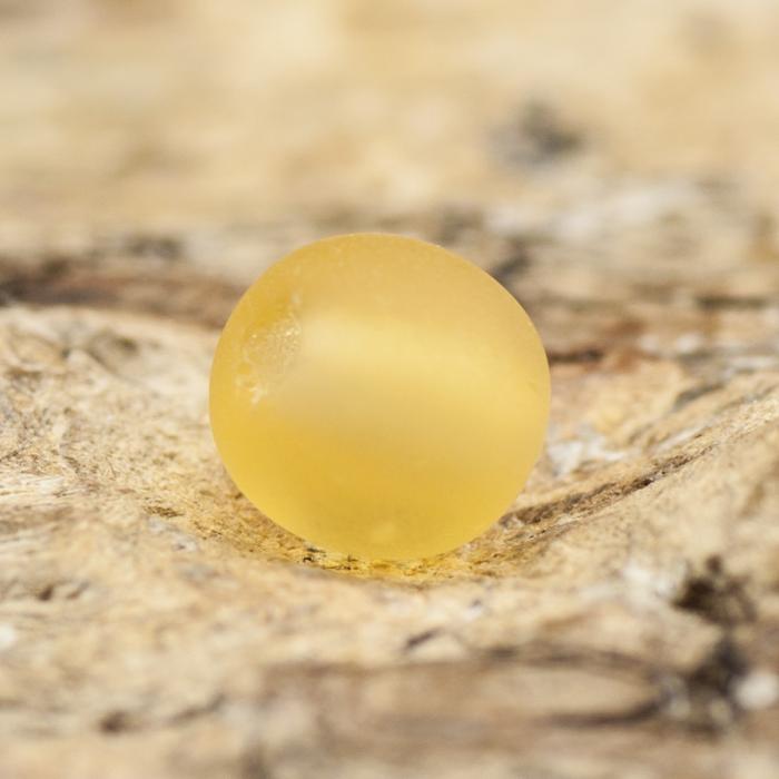 Frostad glaspärla 4 mm, Bärnsten (60st)