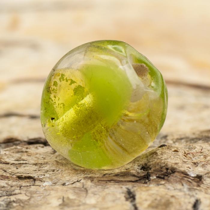 Glaspärla Puck 11 mm, Ljusgrön (5st)