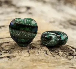 Glaspärla Hjärta 17x15 mm, Mörk turkos/Svart (st)