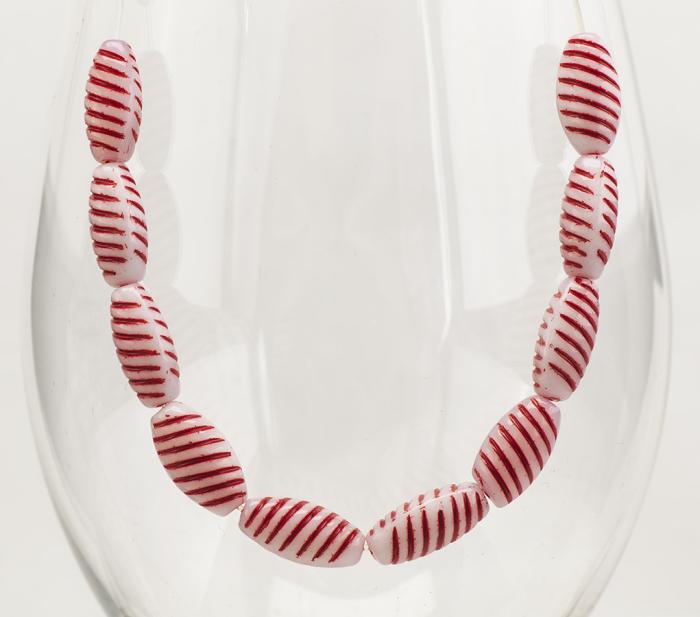 Oval glaspärla randig 8x14 mm, Vit/Röd (10st)