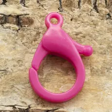 Karbinhake i plast 25x17 mm, Fuchsia (2st)