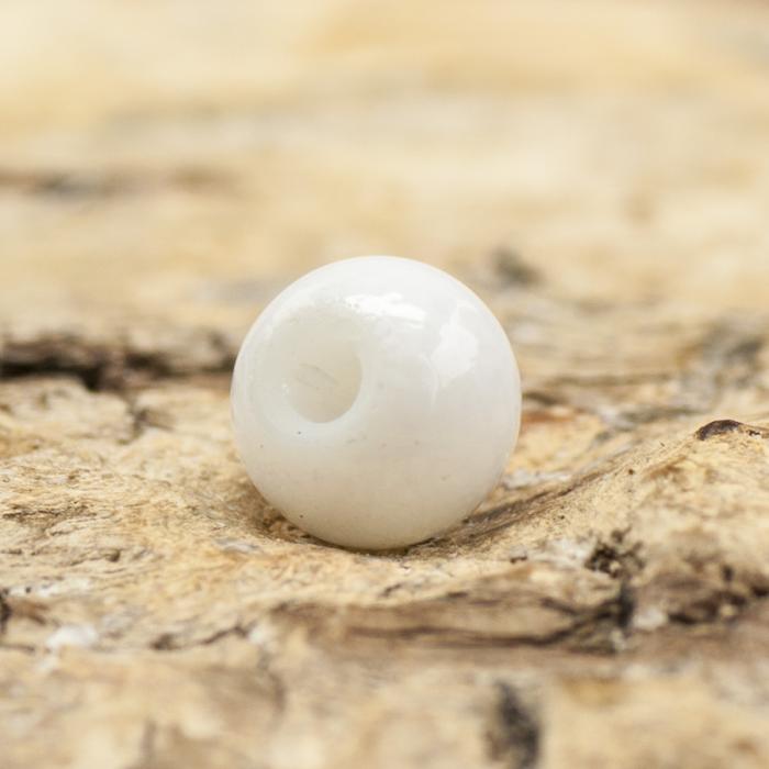 Lackad glaspärla 4 mm, Vit (60st)