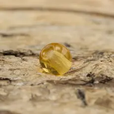 Glaspärla rund 4 mm, Ljus bärnsten (60st)