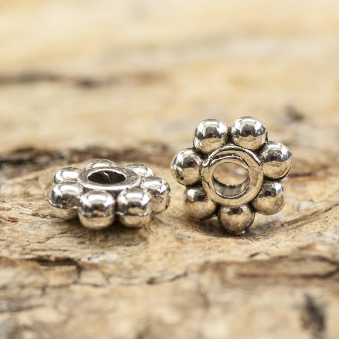 Mellandel Blomma 4 mm, Antiksilver (40st)