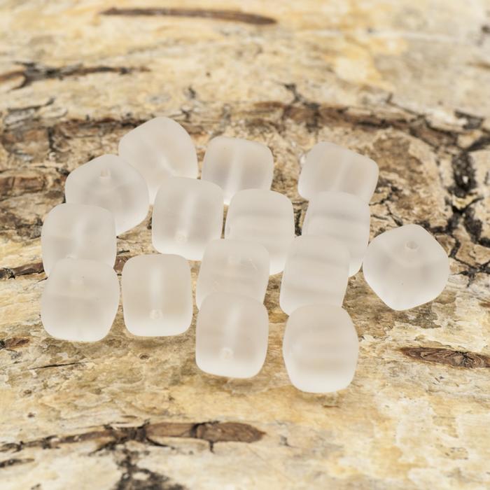 Frostad glaspärla kub 7 mm, Klar (15st)