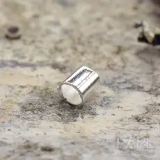 Klämpärla avlång 1,5 mm, Silverfärg (100st)