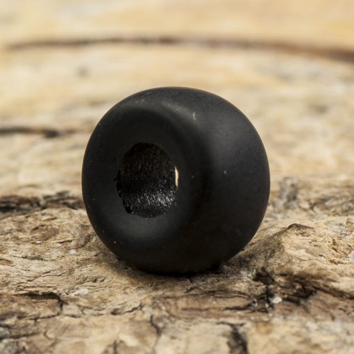 Frostad platt glaspärla 9 mm, Svart (20st)