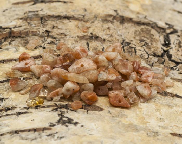 Karneol Chip 1-6 mm, Rödvit (ca 50st)