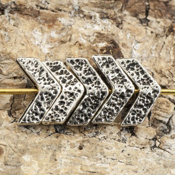 Mellandel Pil 13x8x4 mm, Silverfärgad (10st)