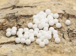 Glaspärla rund 3 mm, Vit (5g)