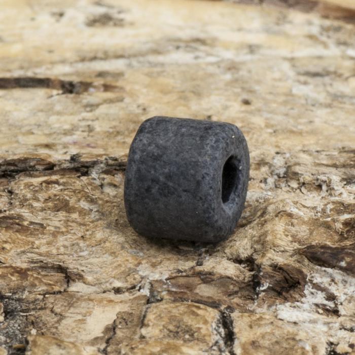 Keramikpärla Pelare 6x5 mm, Grå (20st)