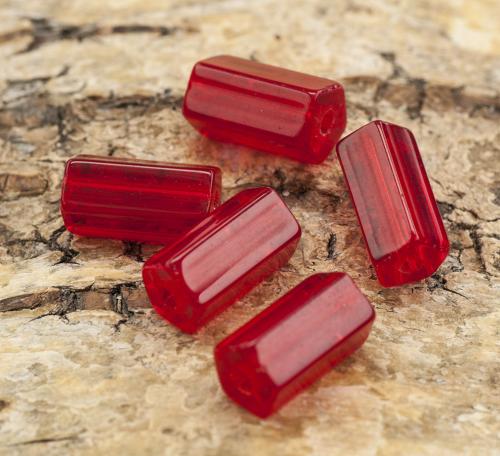 Glaspärla Stav 8x12,5 mm, Röd (5st) - Billigt hos Pärlgrossisten