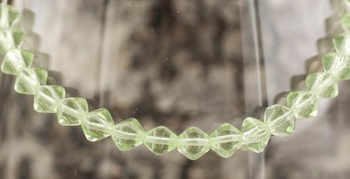 Glaspärla Oktaeder 5x6 mm, Grön (30st)