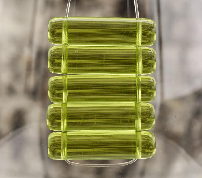 Glaspärla Stav 25,5x7 mm, Olivgrön (5st)