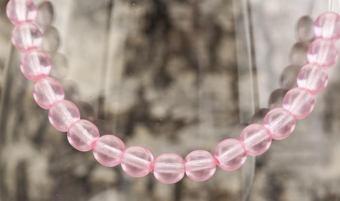 Frostad glaspärla 6 mm, Mörkrosa (40st)