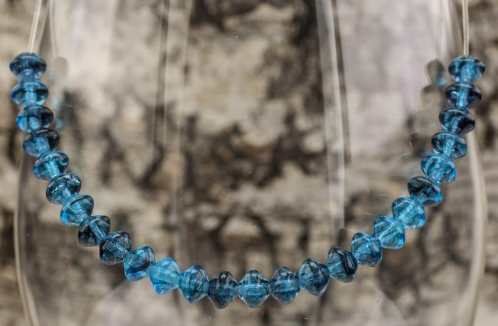 Glaspärla Snurra 6x5 mm, Blå/Svart (30st)