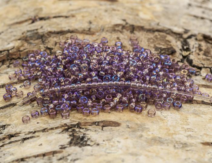 Seed Beads transparent rainbow 2,6 mm, Lila (20g)