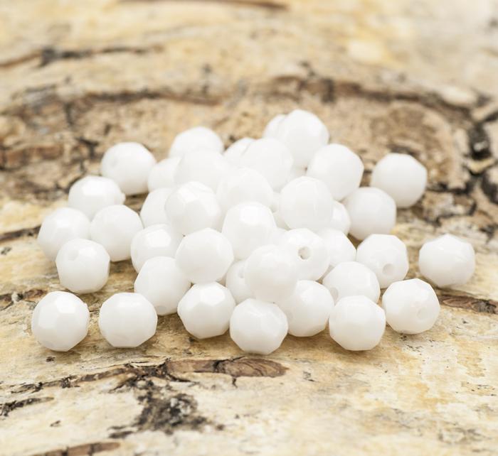 Akrylpärla facetterad opak 6 mm, Vit (50st)