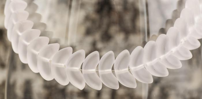 Frostad glaspärla båge 13,5x6 mm, Ljusrosa (10st)