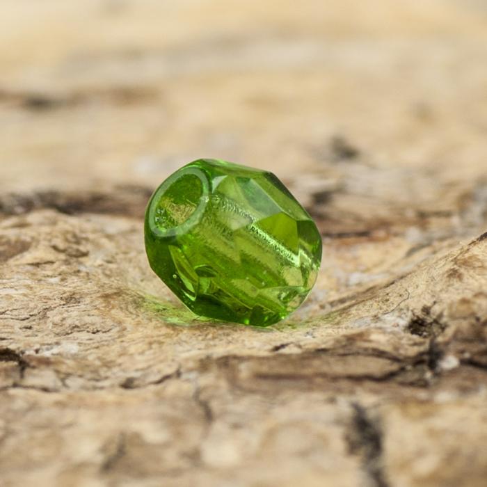 Glaspärla facetterad 3,5x4 mm, Grön (30st)