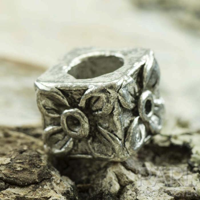Ormlänkspärla Blomma kub 10x10 mm, Antksilver (st)