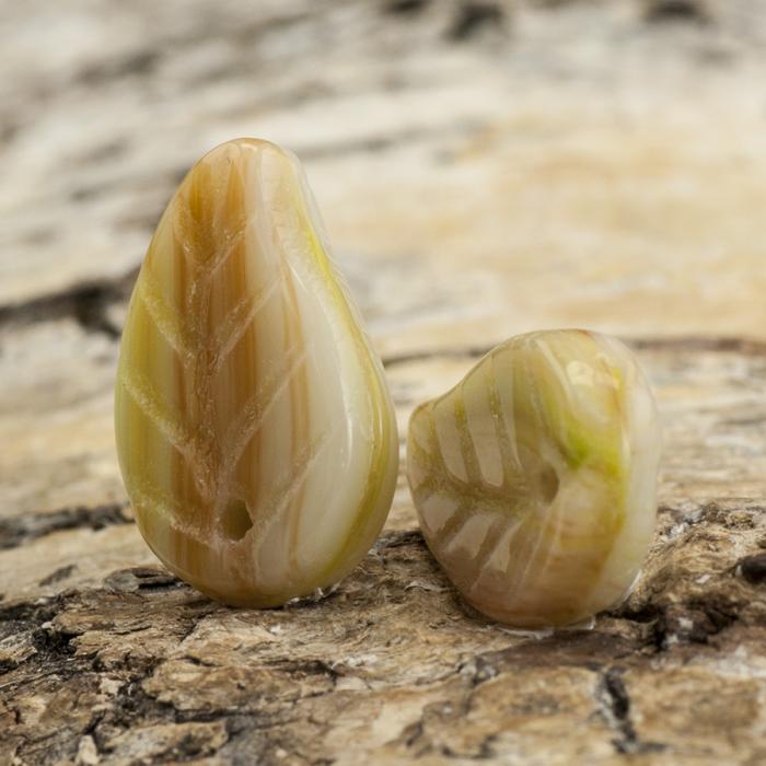 Glaslöv 9x14x3 mm, Lime/Ljusbrun (10st)