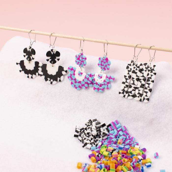 Rörpärlor midi 5 mm, Randigmix (5000 st)
