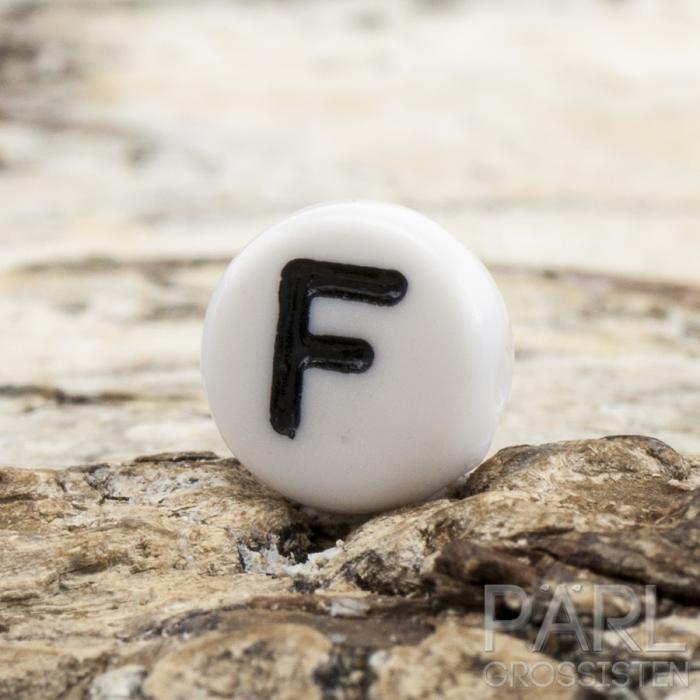 Bokstavspärla F 7 mm, Vit (25st)