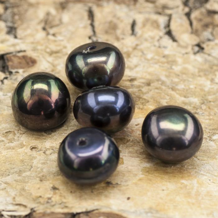 Halvborrad sötvattenspärla 8 mm, Metallic midnattsblå (st)