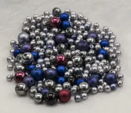 Vaxad glasp&auml;rla 4-8 mm, Natt (50g)