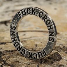 Budskapsring "FUCK CROHNS" 22 mm, Antiksilver (st)